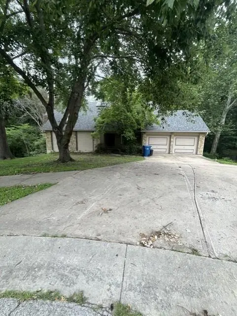 4440 NW Wildwood Dr