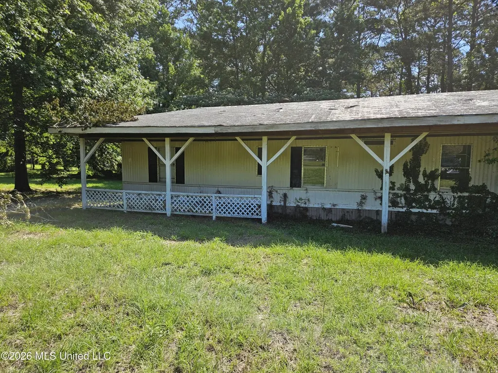 1023 Highland Dr