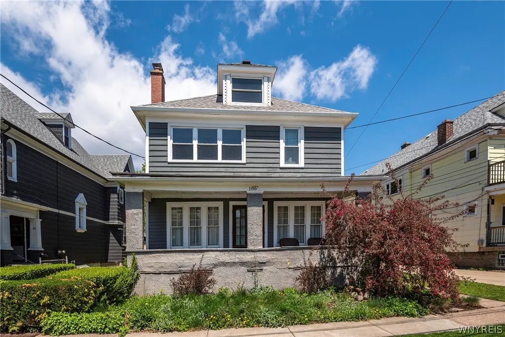 186 Bird Ave