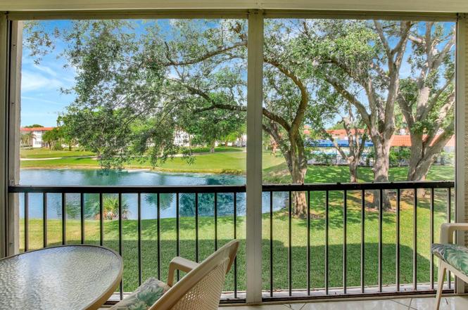 8930 S Hollybrook Blvd #201