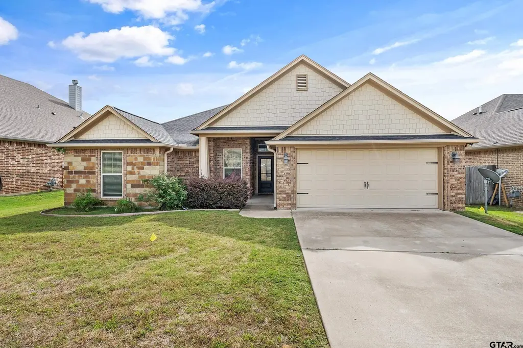 7376 Flat Rock Ln