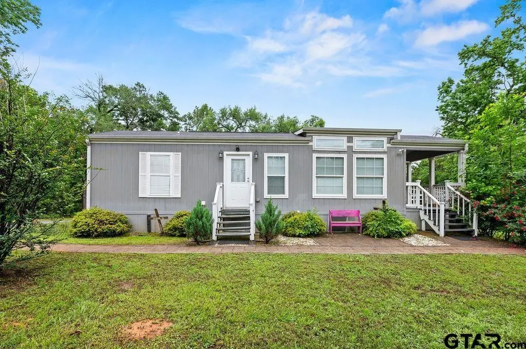7456 E Highway 80