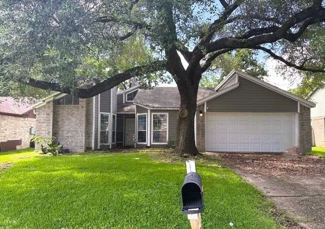 3907 Algernon Dr