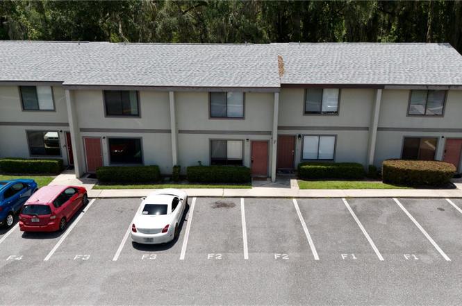 2300 SW 43rd St Unit F3
