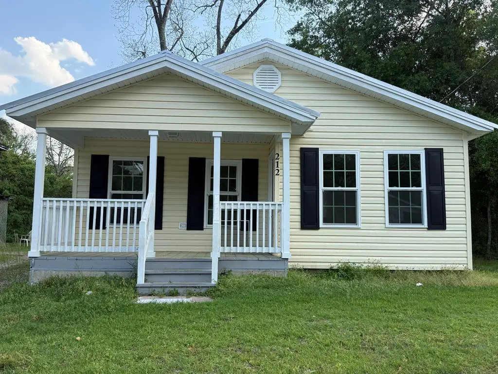 212 Teddy St