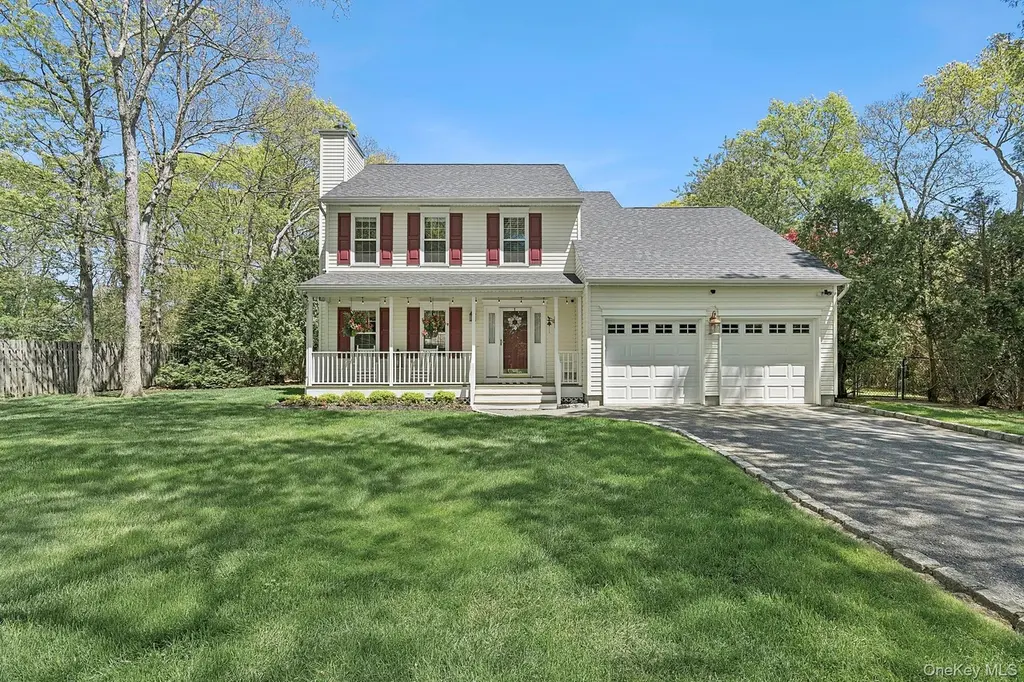 15 Rosebriar Ln
