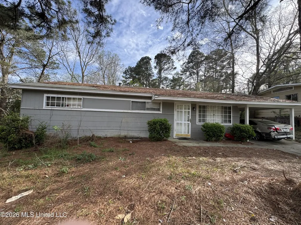 1421 Maria Dr