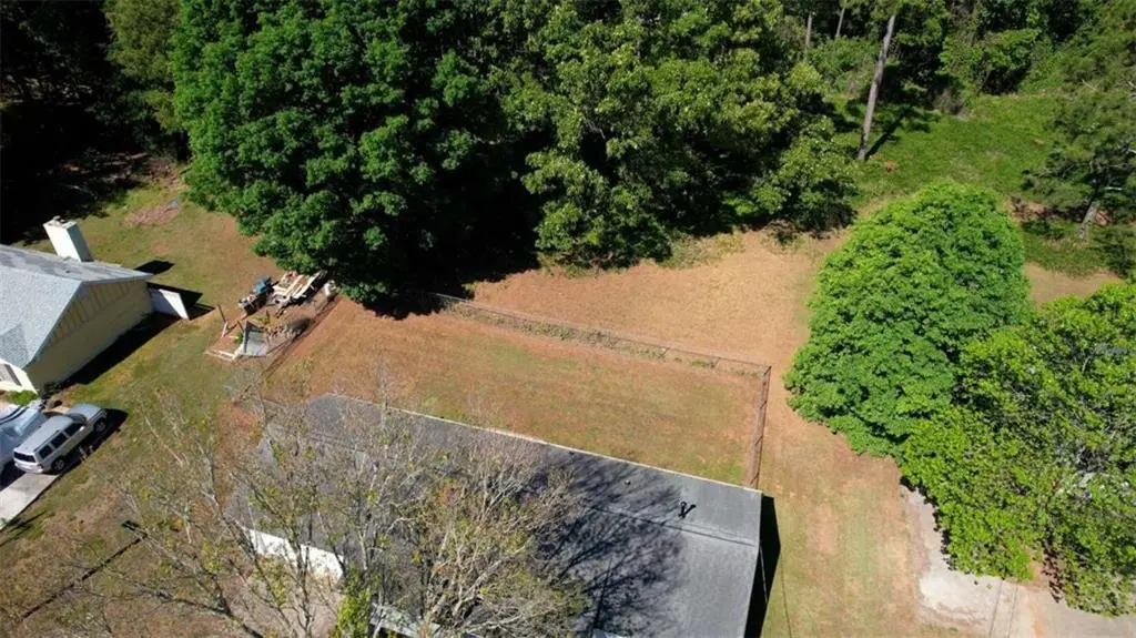 205 Lazy Hollow Ln