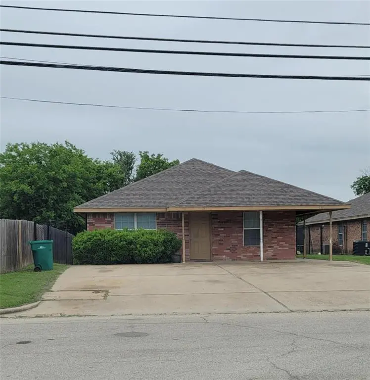 239-241 E Craven Ave