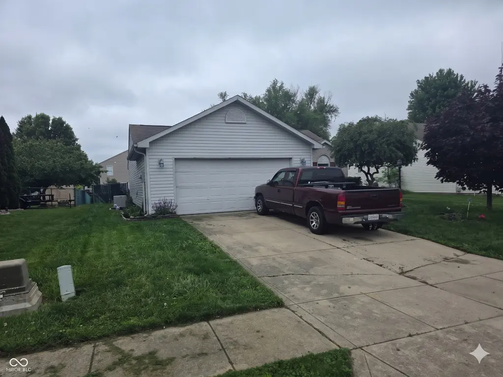 1701 Crimson Ln