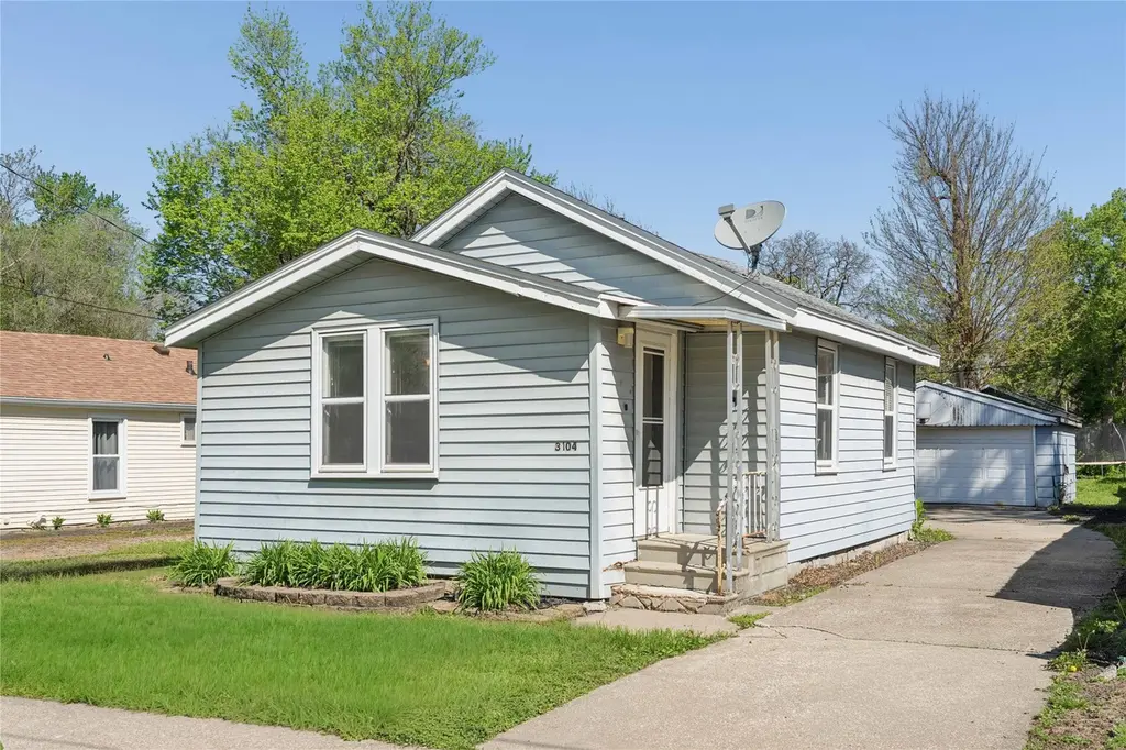 3104 Garfield Ave