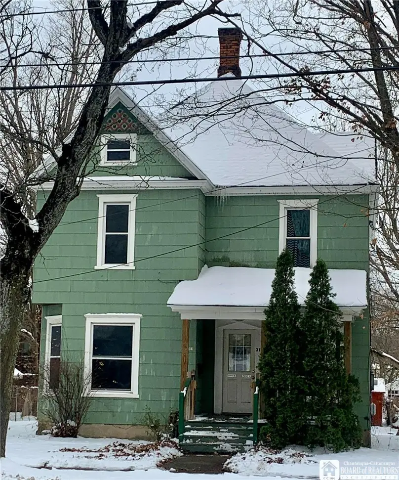 311 W Main St