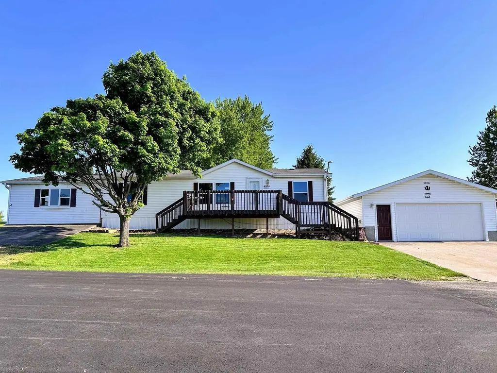 318 Breezy Pointe Loop