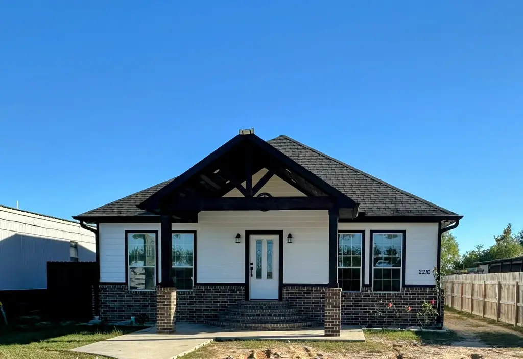 2210 Road 5500