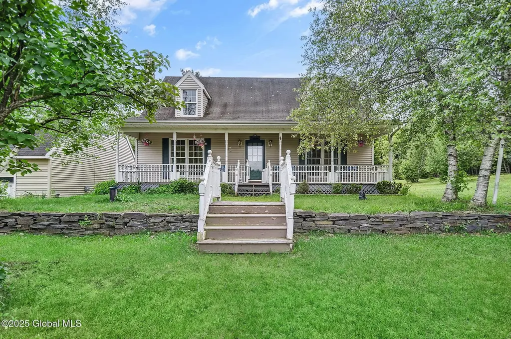 18 Johnson Ln