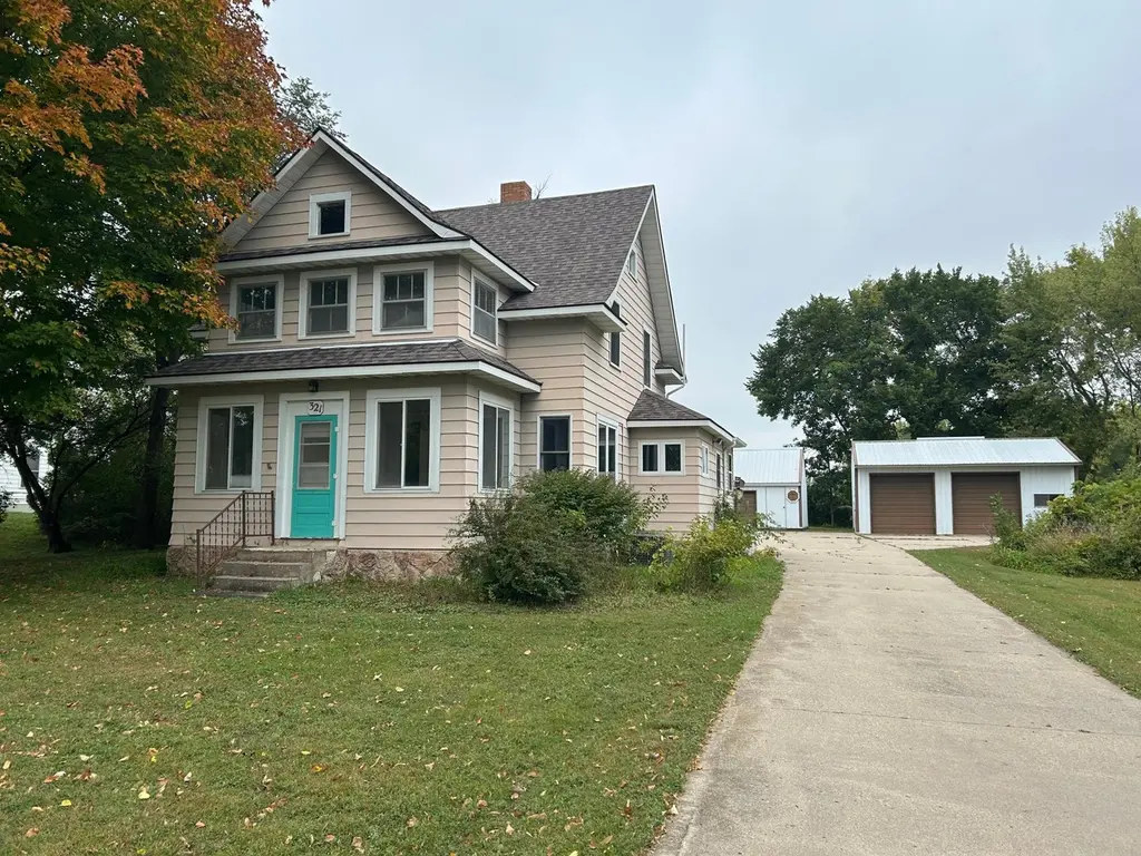 321 Highway 7 E