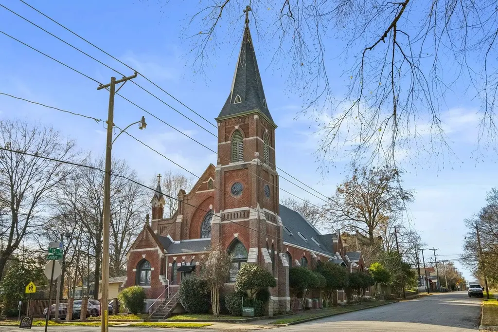 1500 Center St