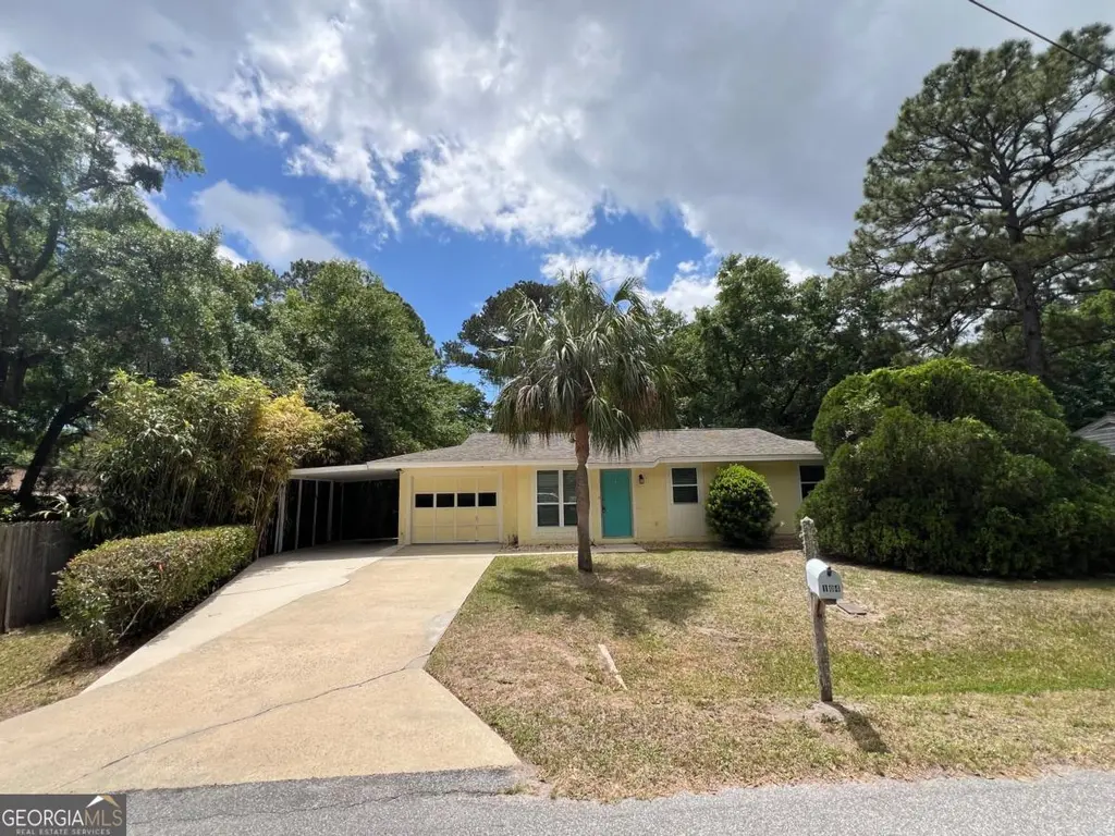 104 Dufour Rd