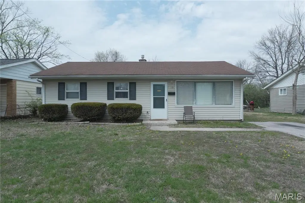 19 Leonard Dr