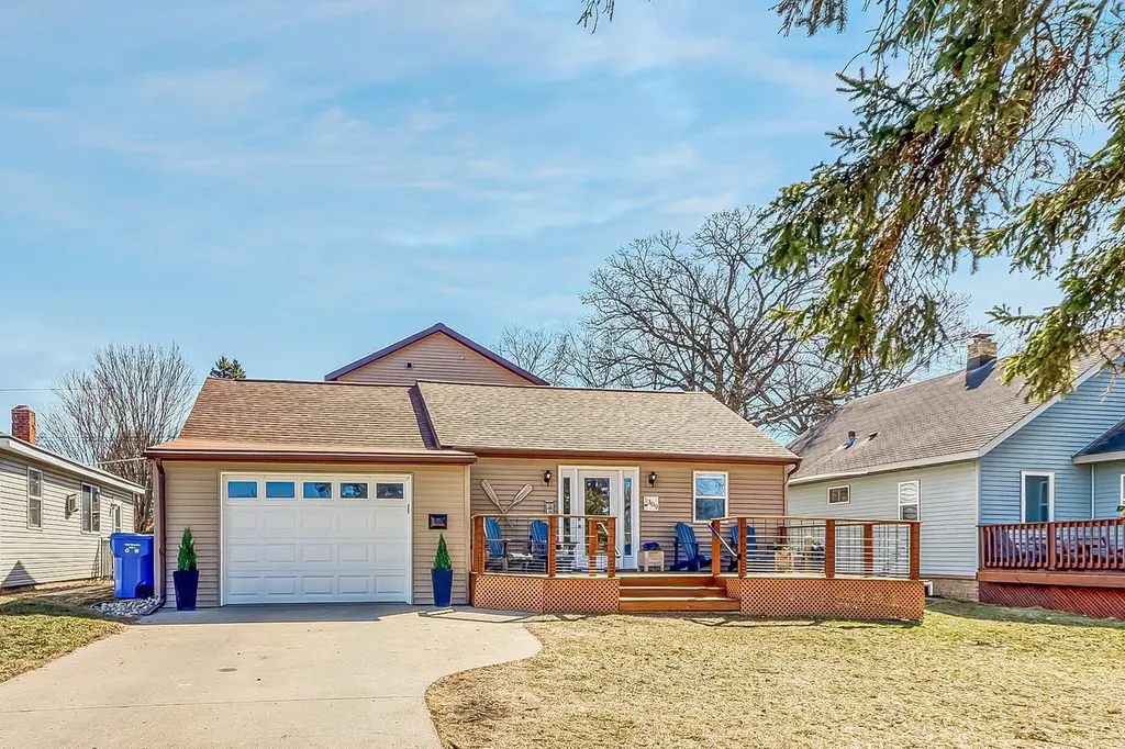 1309 Lincoln Ave