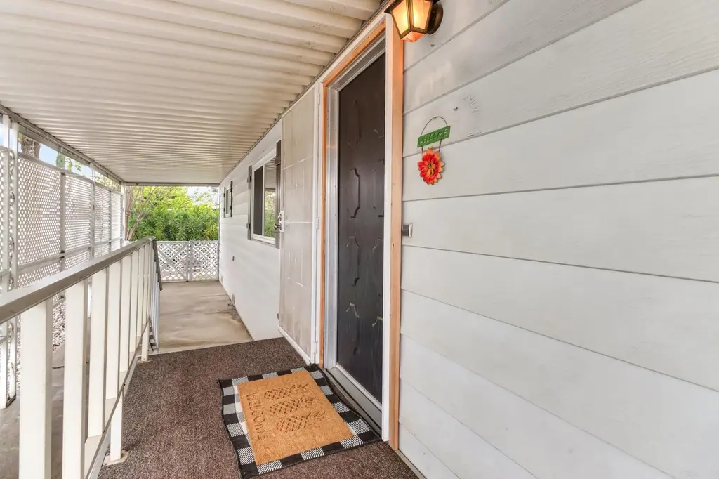 8358 Cedarwood Ln
