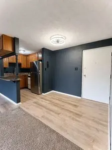 115 S Rocky River Dr