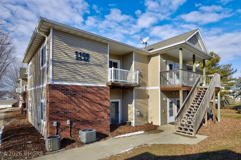 1106 N 6th St #43