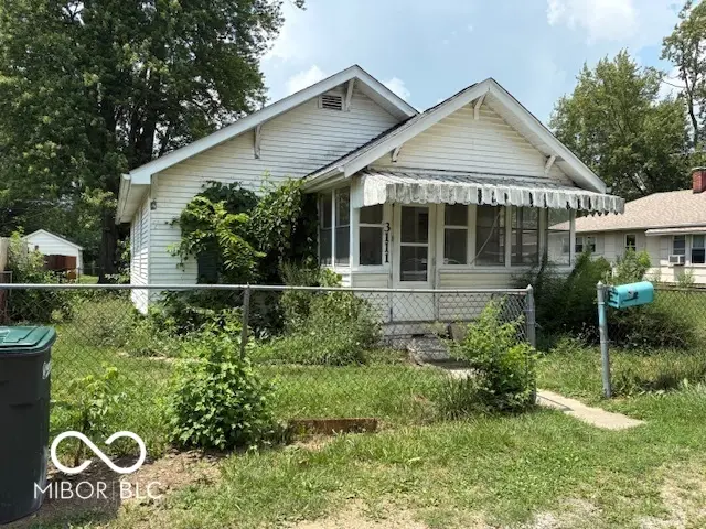 3111 S Pershing Dr