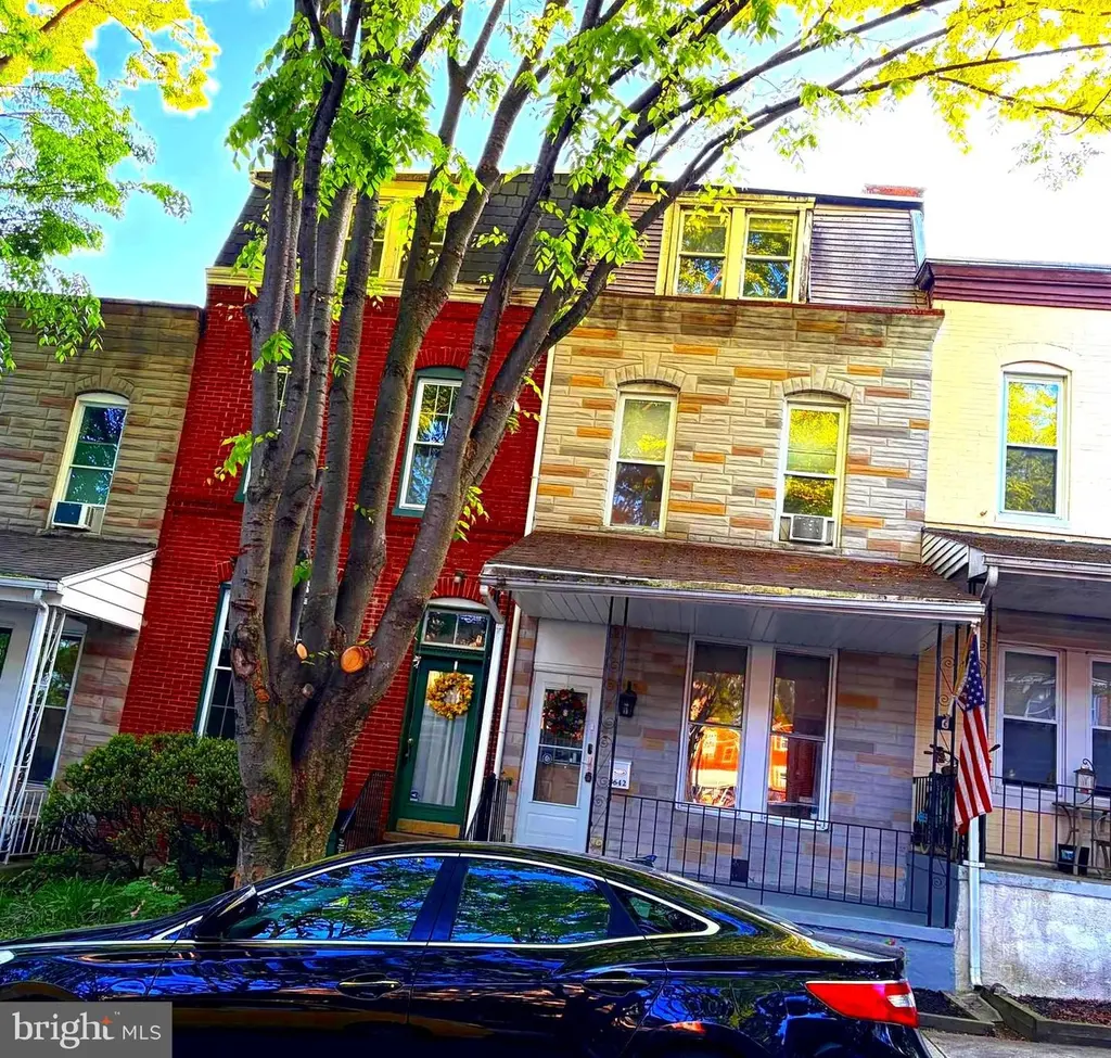 3642 Malden Ave