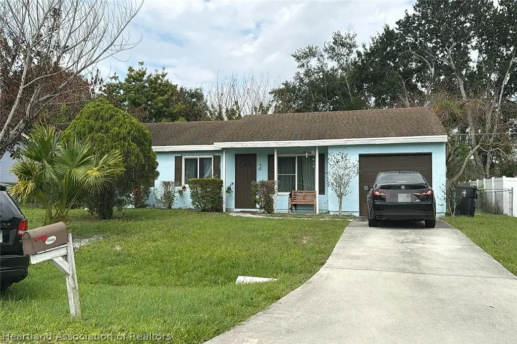1866 SE Aneci St