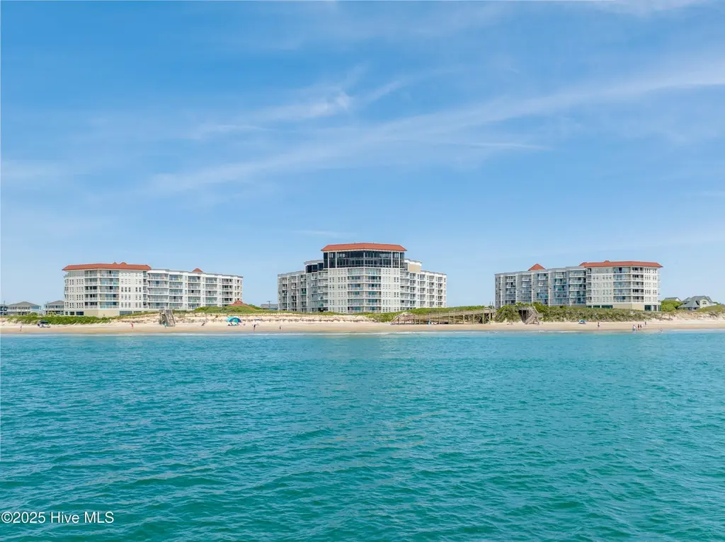 2000 New River Inlet Rd Unit 3313