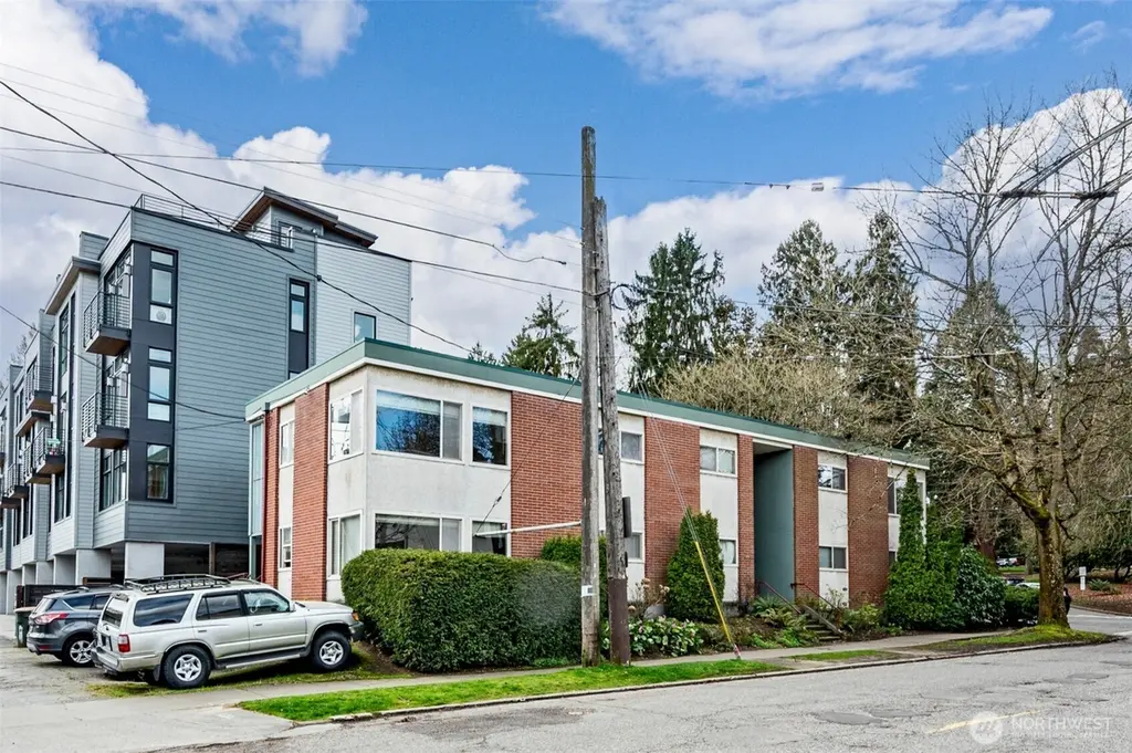 1505 E Galer St Unit 1-4