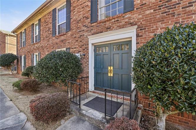 5544 Kingsport Dr NE #25