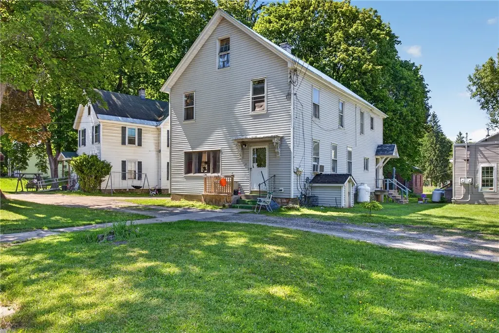 25 Academy St