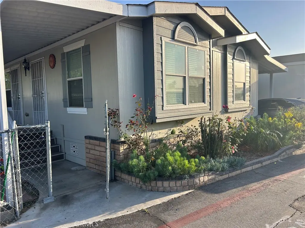250 N Linden