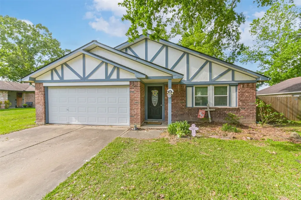 3311 Santana Dr