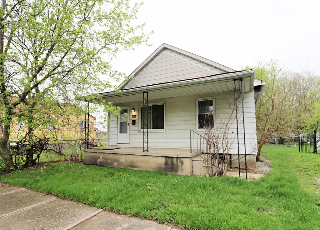 2807 Camden Ave