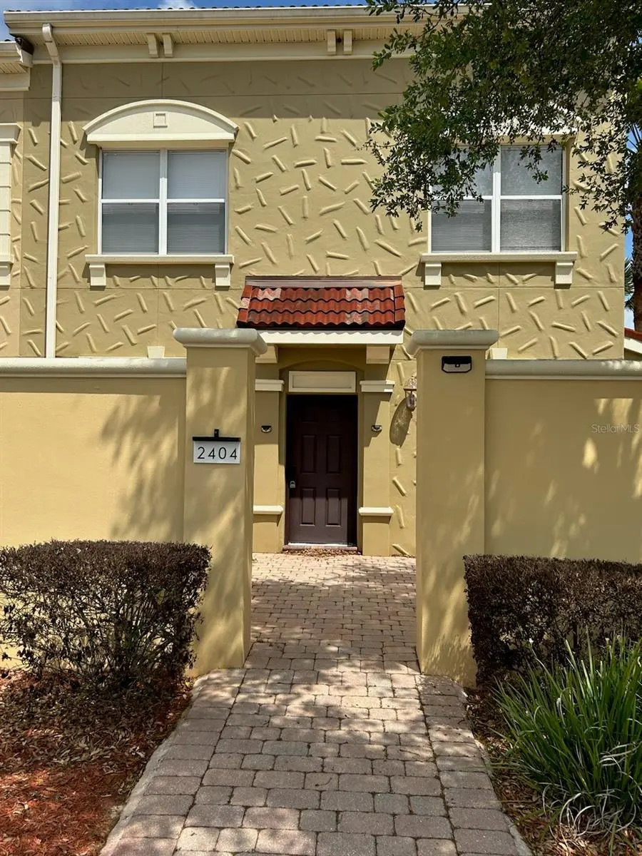 2404 Bella Vista Dr