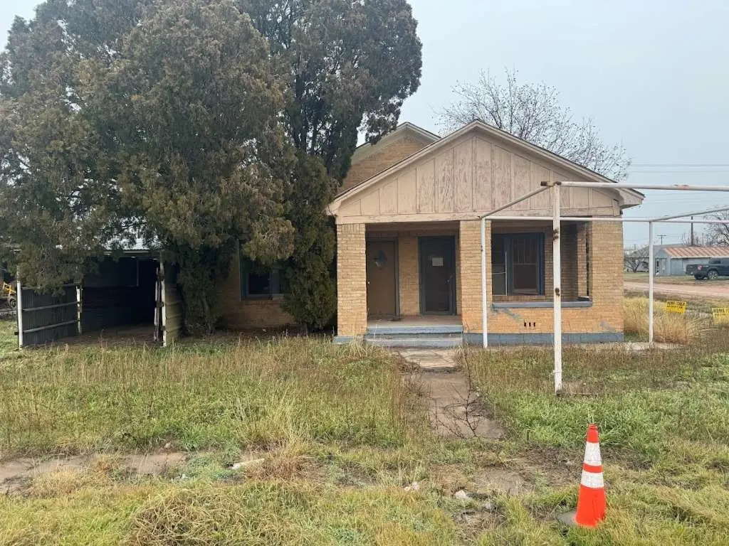 413 N Central Ave