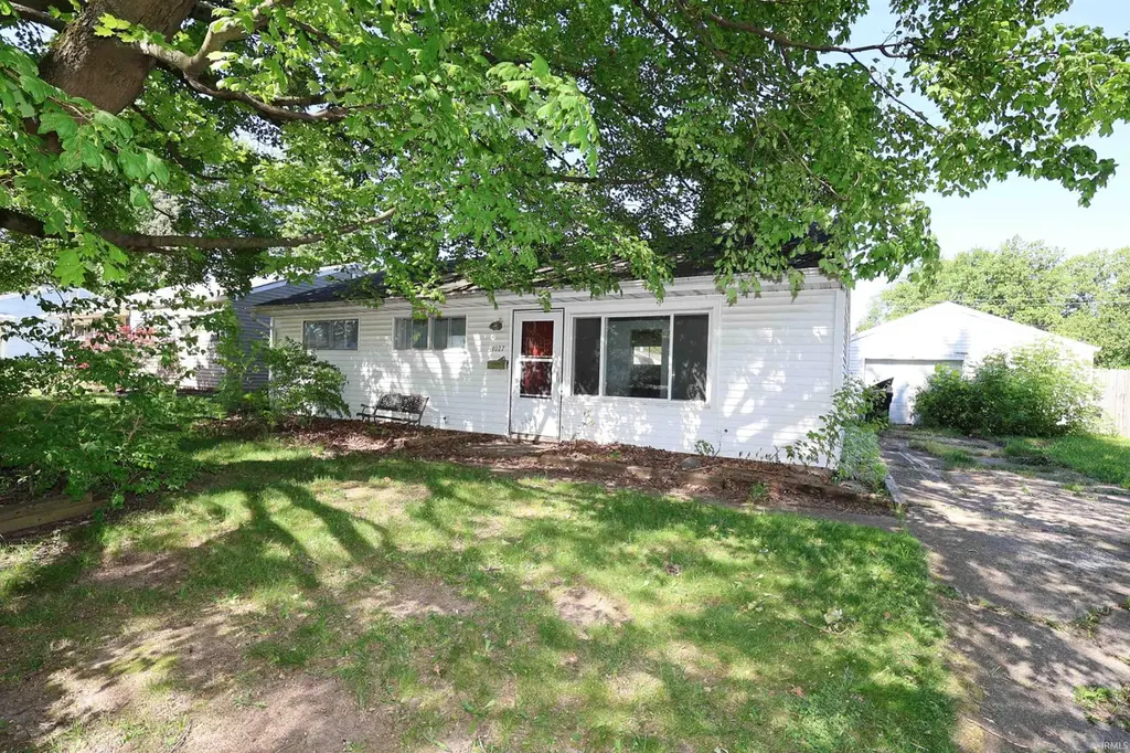 4027 Woodvale Dr