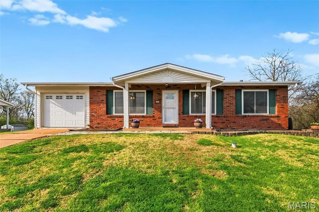 5248 Elaine Dr