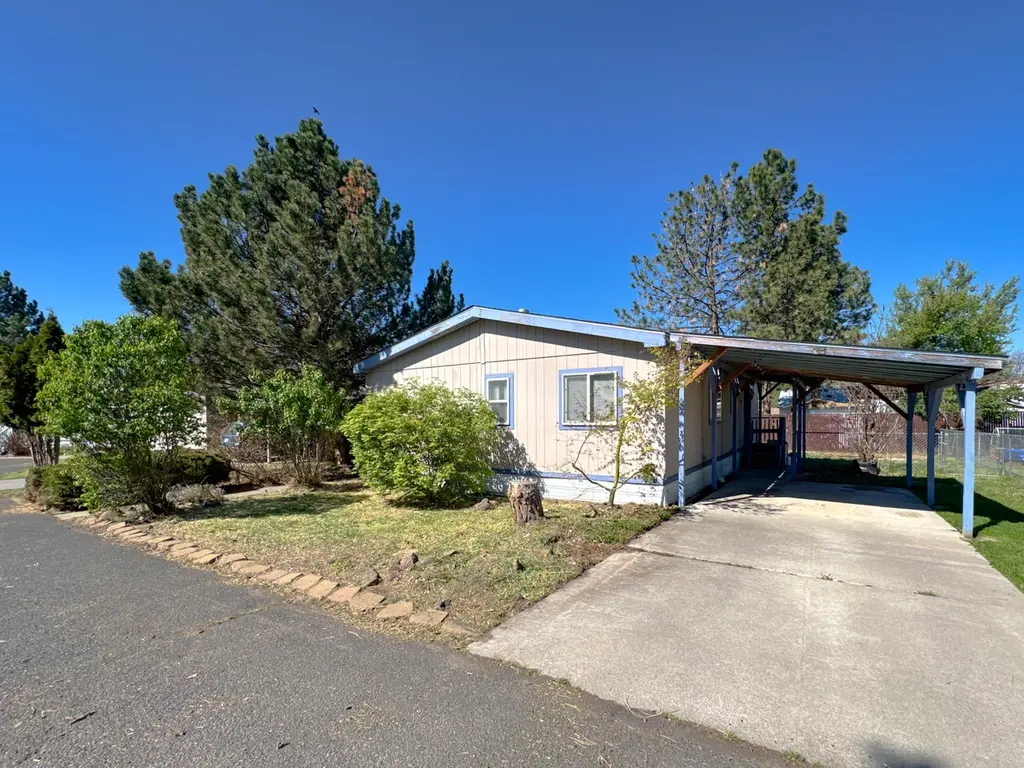 4647 Winter Ave Spc 2