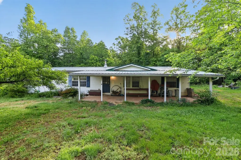 628 Grassy Knob Rd
