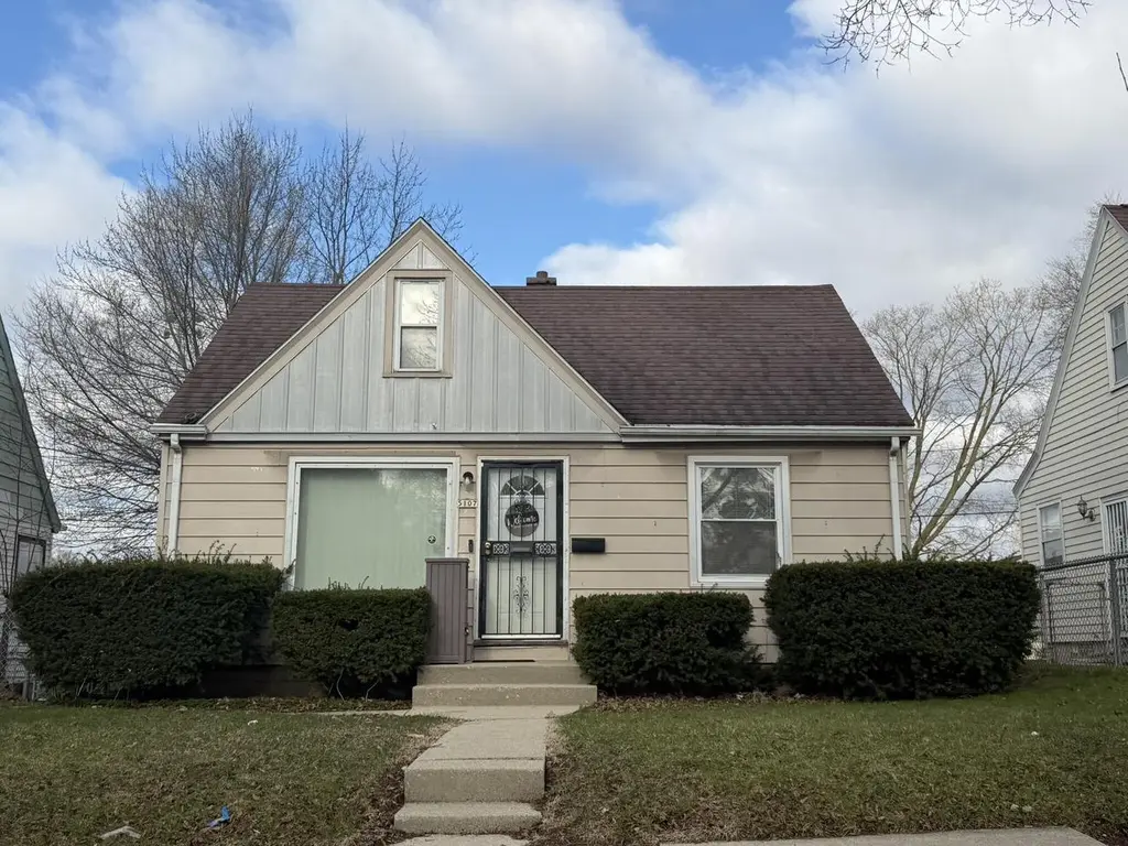 5107 N 51st Blvd