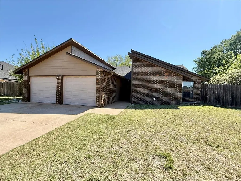 3512 Kings Way