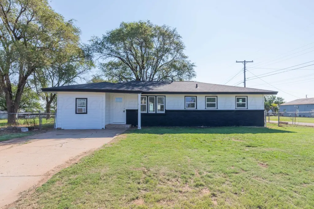 1100 N Missouri St