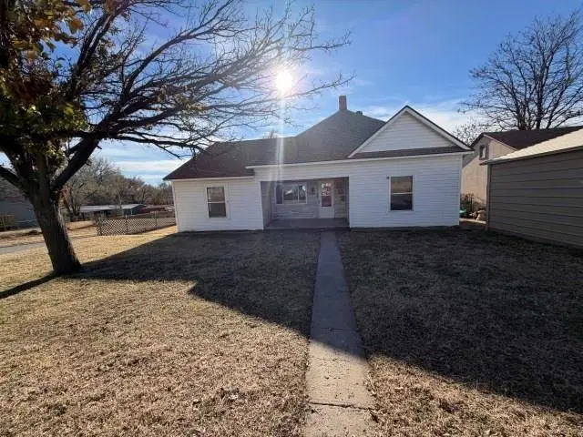 822 Santa Fe Ave