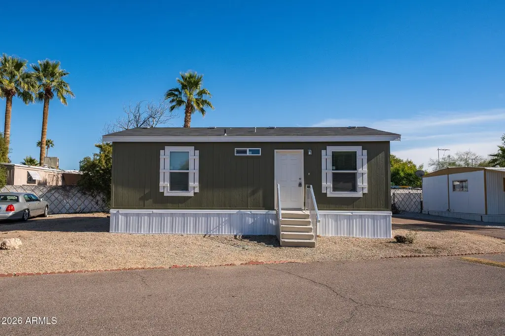 1250 E Bell Rd #11