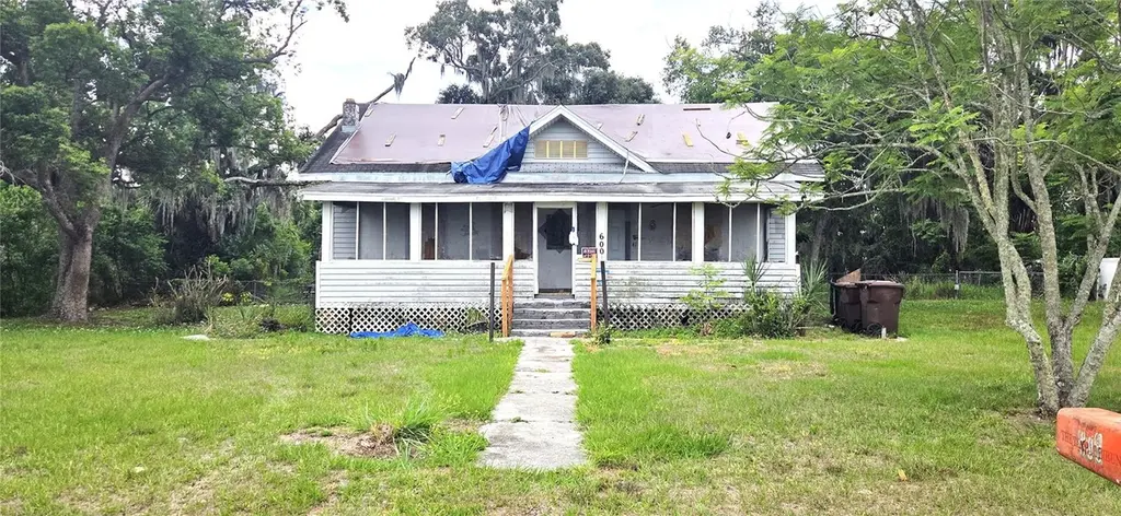 600 NW 9th St