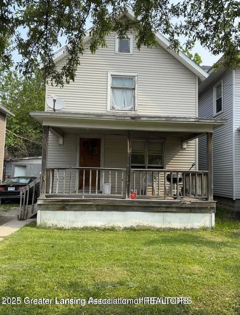 911 E Kalamazoo St